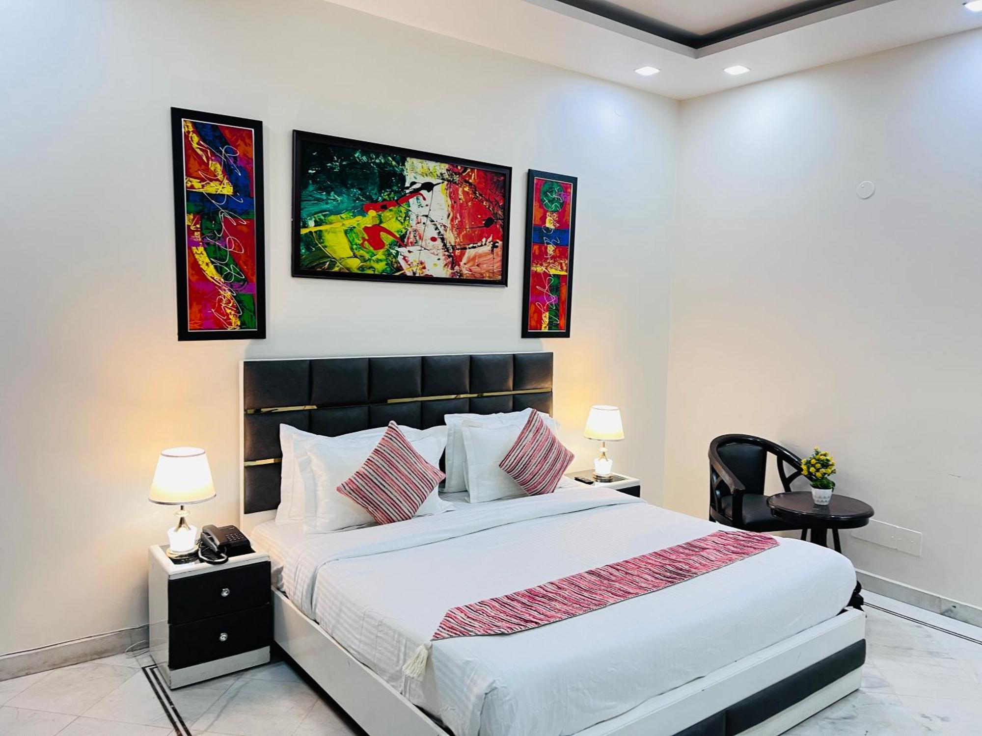 South Inn - Green Park Near Hauz Khas South Delhi Нью-Дели Экстерьер фото