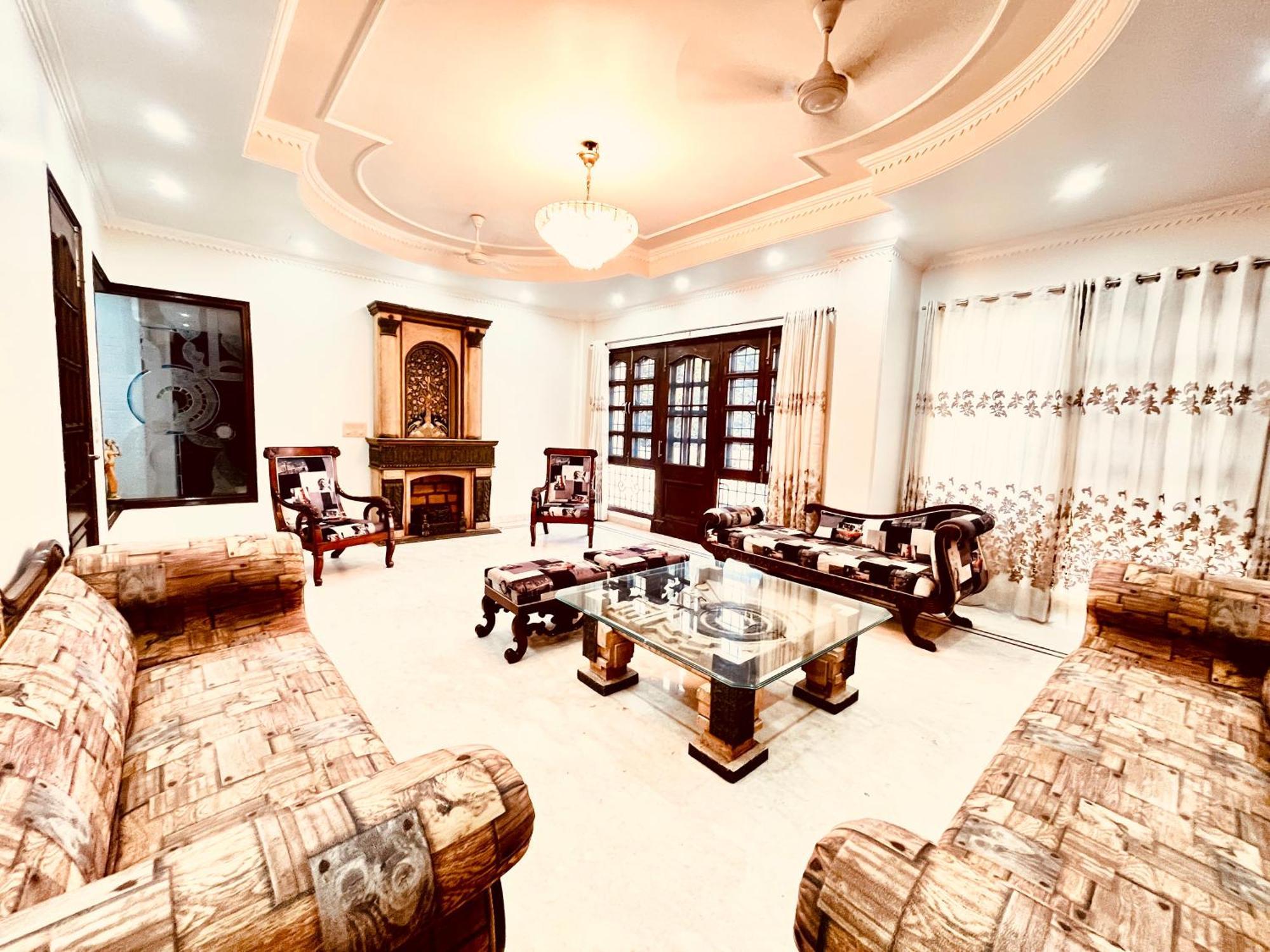 South Inn - Green Park Near Hauz Khas South Delhi Нью-Дели Экстерьер фото