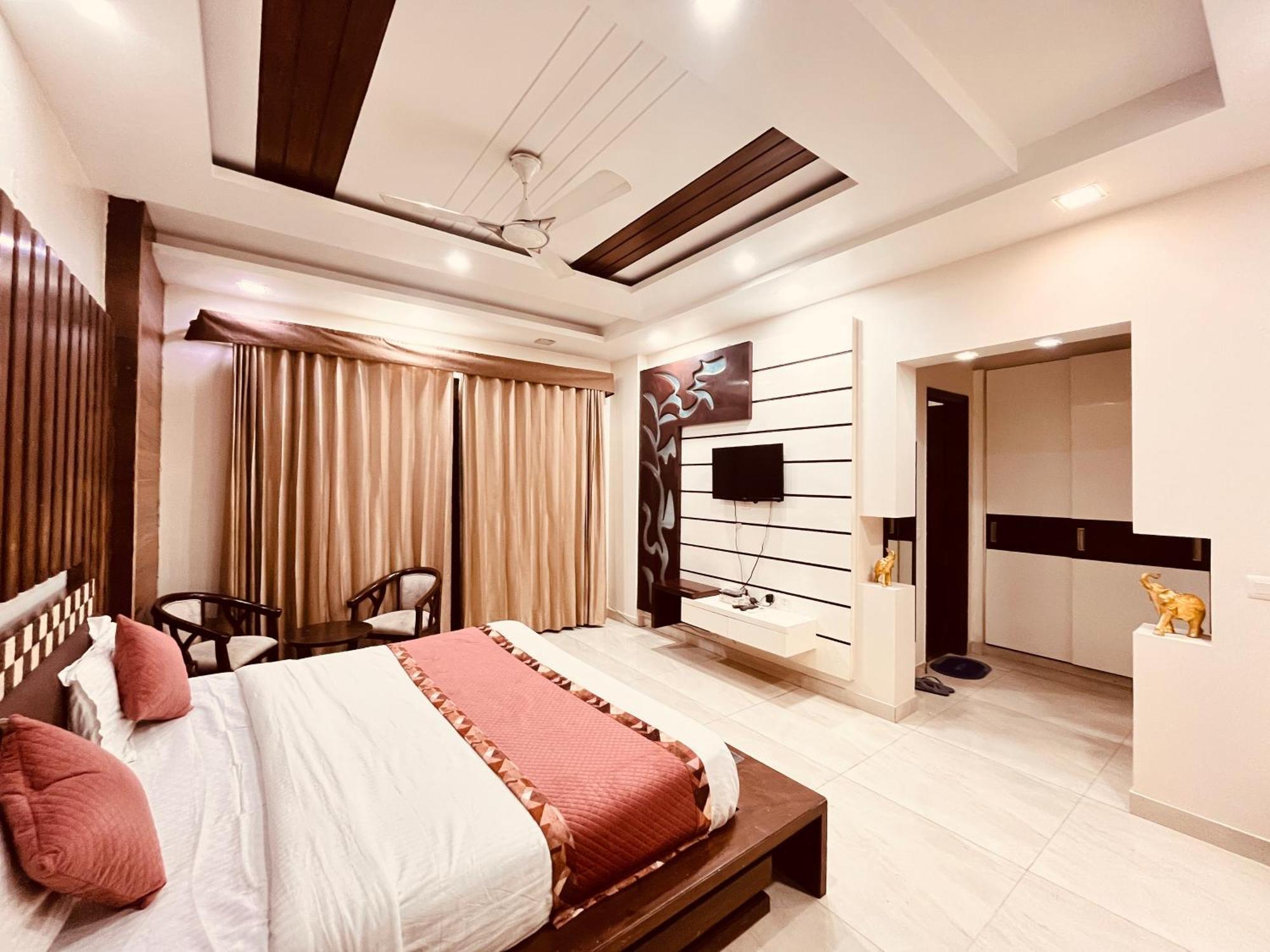 South Inn - Green Park Near Hauz Khas South Delhi Нью-Дели Экстерьер фото