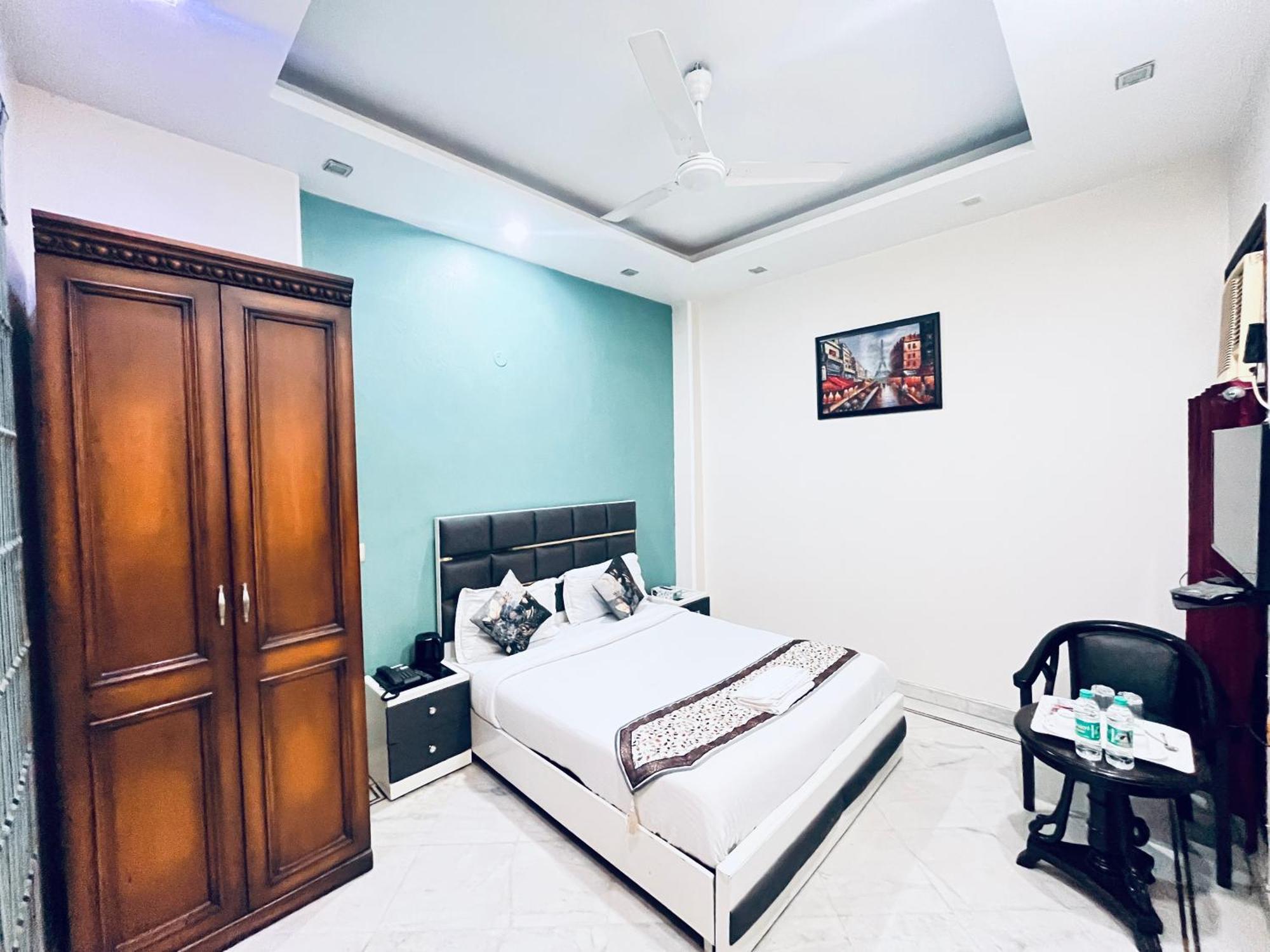 South Inn - Green Park Near Hauz Khas South Delhi Нью-Дели Экстерьер фото